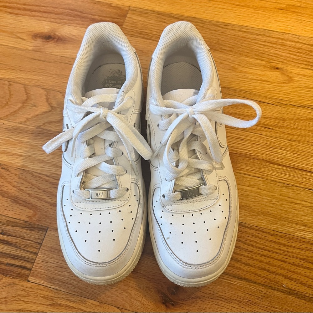 White Low Too Nike Air Force 1